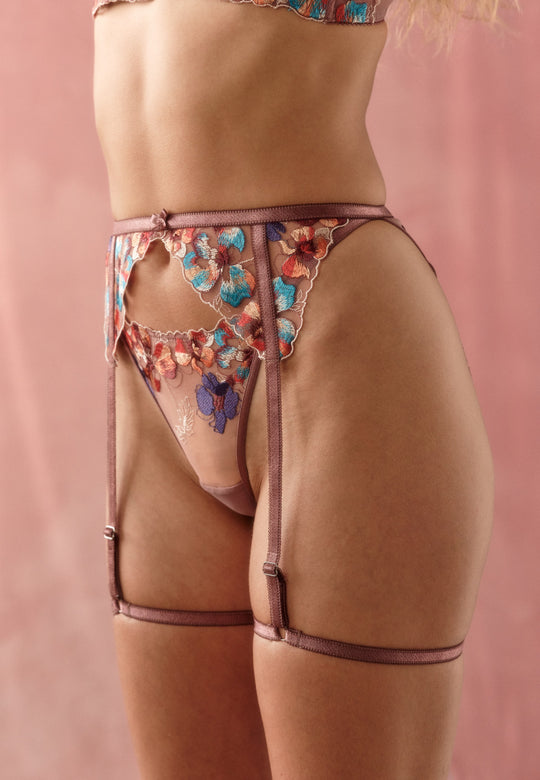 Lilii Borea Pou Wider Brief